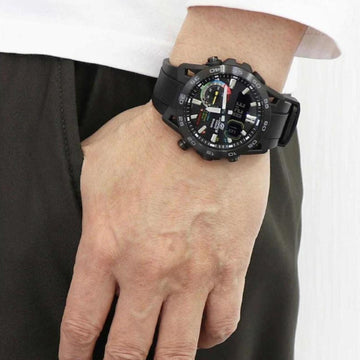 Ρολόι Smart Casio Edifice Sospensione ECB-40MP-1AEF με μαύρο καουτσούκ λουράκι και μαύρο καντράν διαμέτρου 48mm σε στρογγυλό σχημα.